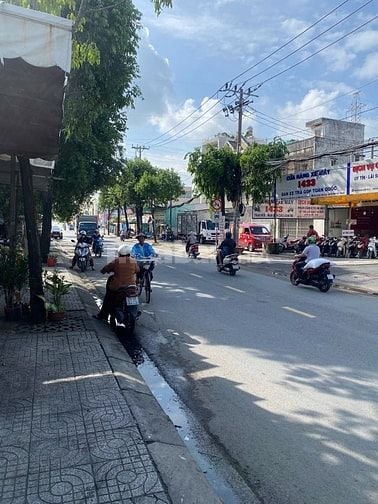 BÁN NHÀ DT390M2 VỚI 2MẶT TIỀN - TỈNH LỘ 10, BÌNH TÂN - VỊ TRÍ ĐẮC ĐỊA 