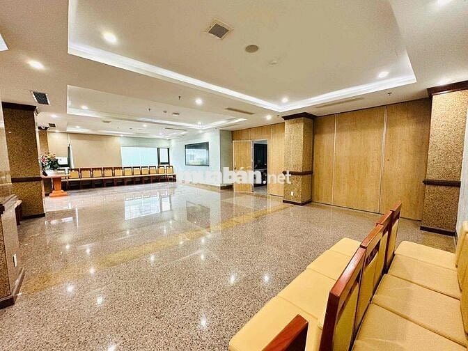 MB TẦNG 2 PHẠM VĂN ĐỒNG , DT:250m2, Ngang:12M Cần cho thuê nhanh