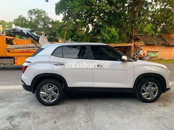Hyundai Creta Tiêu chuẩn 2024 20000 km Trắng