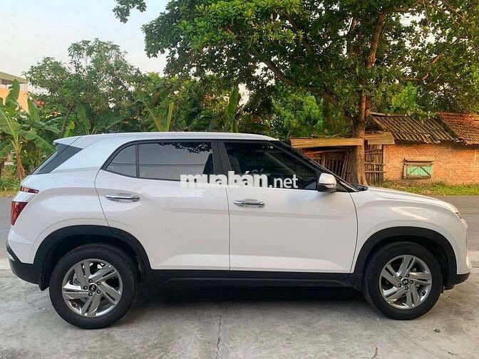 Hyundai Creta Tiêu chuẩn 2024 20000 km Trắng