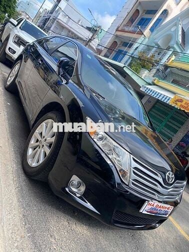 Toyota Venza 2024 5 chỗ Tự động Đen Mỹ