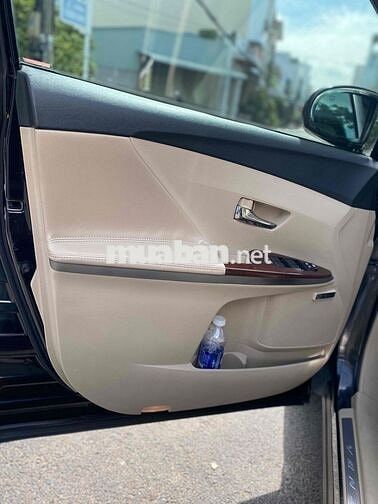 Toyota Venza 2024 5 chỗ Tự động Đen Mỹ