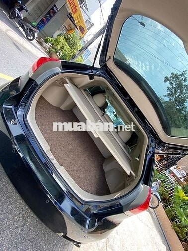 Toyota Venza 2024 5 chỗ Tự động Đen Mỹ