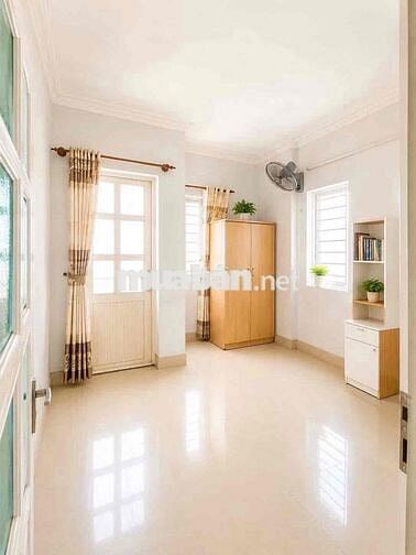 nhà 3 tầng 52m2 hẻm xe hơi sát mặt tiền dân trí cao chủ đi định cư