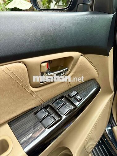 Toyota Fortuner 2016 Máy dầu Số sàn Đen
