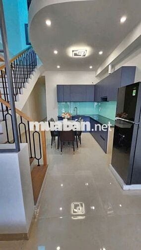 Chính chủ bán gấp căn nhà 1 trệt 1 lầu giáp kdl Bửu Long chir500tr