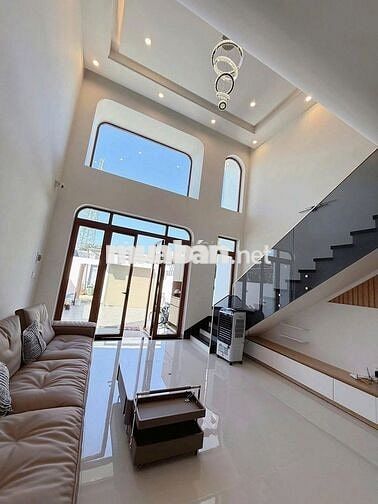 Kẹt tiền nên bán lỗ nhà gác lửng gần Văn Miếu Trấn Biên . Giá 1ty750