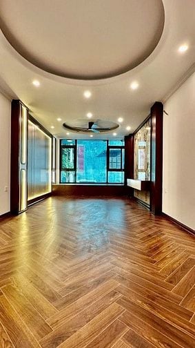 CHÍNH CHỦ BÁN NHÀ ĐỐNG ĐA  PHÂN LÔ -XÂY MỚI- NGÕ RỘNG NHƯ PHỐ- VỈA HÈ 