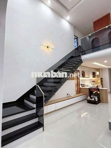 Kẹt tiền nên bán lỗ nhà gác lửng gần Văn Miếu Trấn Biên . Giá 1ty750