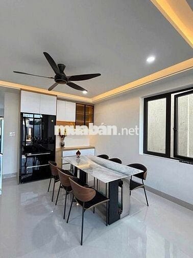 Kẹt tiền nên bán lỗ nhà gác lửng gần Văn Miếu Trấn Biên . Giá 1ty750