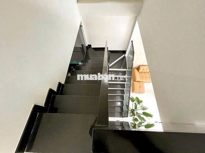 Bán gấp căn nhà 1T1L có SHR-Hoàn Công ngay Chợ Tân Mai 2.