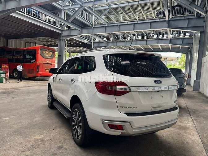 FORD EVEREST TITANIUM 4X2 Turbo 2020_xe Hãng XHĐ
