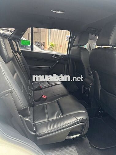 FORD EVEREST TITANIUM 4X2 Turbo 2020_xe Hãng XHĐ