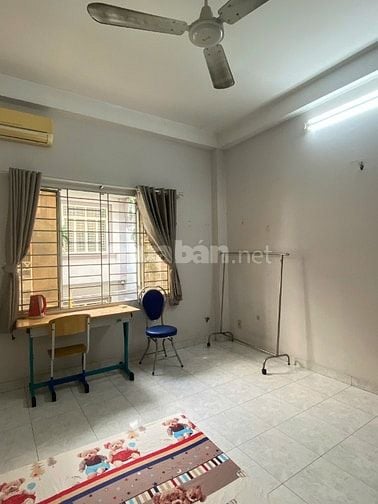 Cho thuê phòng hẻm xe hơi đường Thích Quảng Đức, Phường 4, Phú Nhuận 