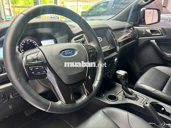 FORD EVEREST TITANIUM 4X2 Turbo 2020_xe Hãng XHĐ