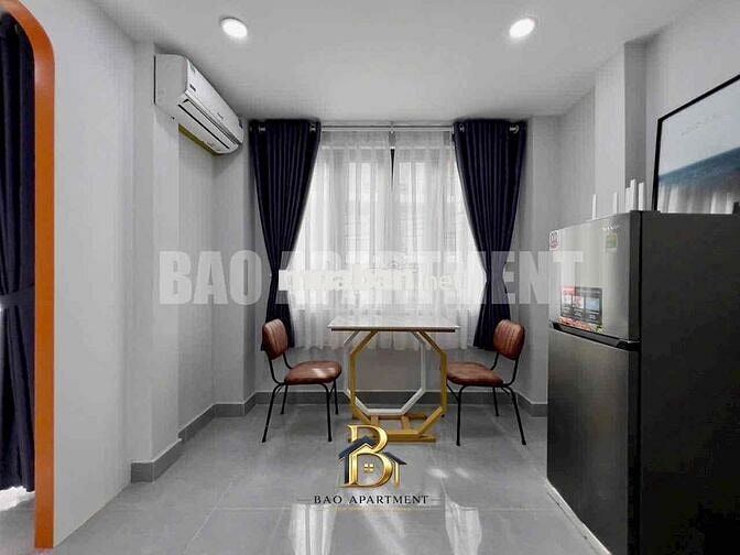 Cho thuê Căn hộ full nội thất ban công gần đại học Kinh tế Quận 10