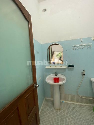 Cho thuê phòng hẻm xe hơi đường Thích Quảng Đức, Phường 4, Phú Nhuận 