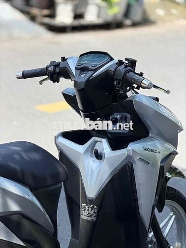Honda Vario 125 V2 2021 Bạc Smartkey