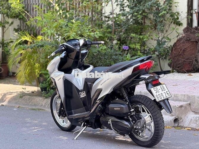 Honda Vario 125 V2 2021 Bạc Smartkey