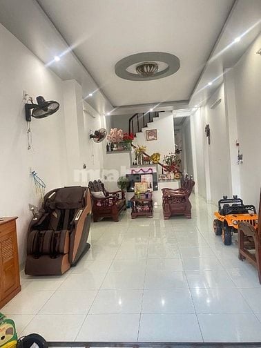 Nhà Nha Trang gần biển 100m ( 2p đi bộ ra biển)