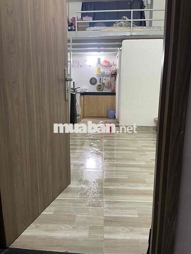 pass trọ cuối tháng 2tr6 - có máy lạnh- cửa sổ- thang máy- giờ tự do