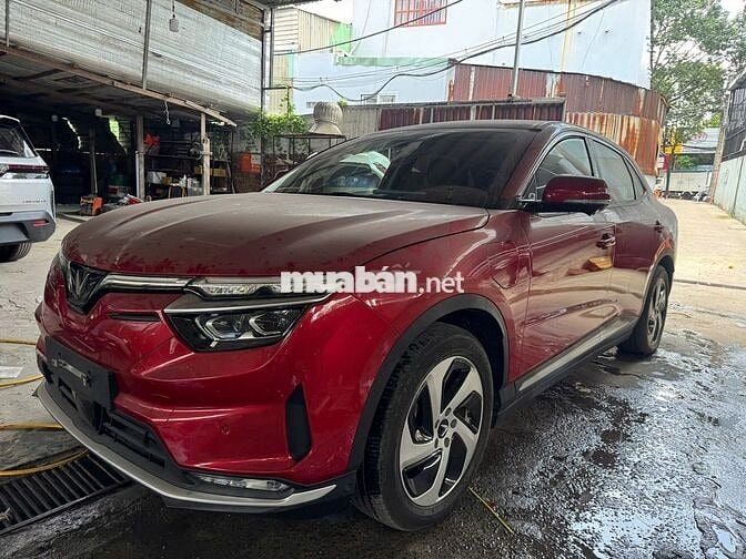 Bán VinFast VF8 Eco 2023 Đỏ lướt, sử dụng gia đình
