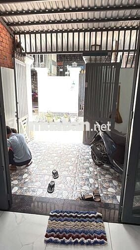 Bán nhà đường tập đoàn 4 . Ngã 3 tân kim , 