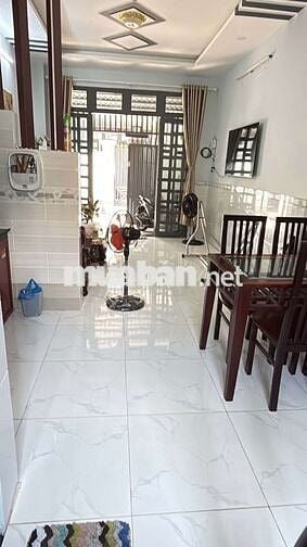 Bán nhà đường tập đoàn 4 . Ngã 3 tân kim , 