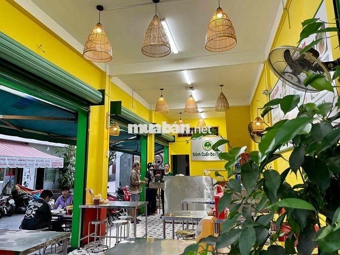 Tuyển Phụ Bếp&Phục Vụ - Q.1