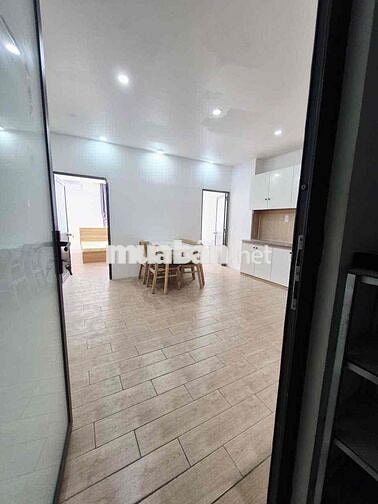 Cho thuê căn 2PN ban công (65m2) - Full nt thang máy Lê Văn Sỹ Q3