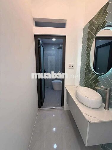 Nhà Đẹp hết nước chấm Hưng Phú  P9 Q8, có phòng ngủ trệt