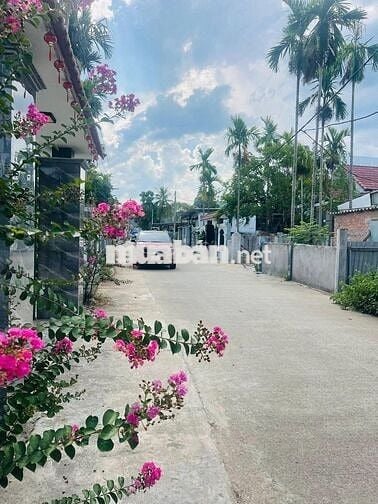 LÔ ĐẤT GIÁP RANH HOÀ TIẾN - GẦN CẦU QUẢNG ĐÀ - SẴN SỔ