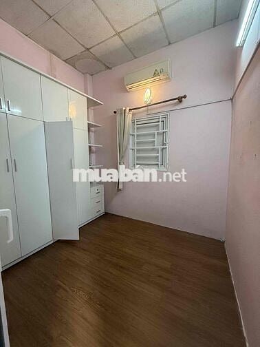 Nhà thuê hẻm Tân Phú: 6.000k/tháng. 3,6m x 5,9m