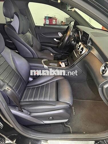 Mercedes-Benz GLC300 4Matic 2021 Đen 42000 miles