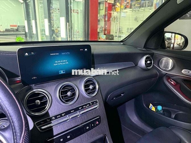 Mercedes-Benz GLC300 4Matic 2021 Đen 42000 miles