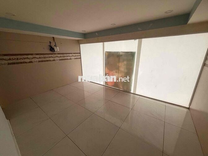 Cho thuê nguyên căn MTKD 337 Kênh Tân Hoá, Tân Phú