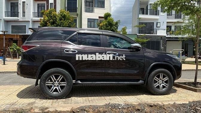 Toyota Fortuner 2018 2.4G 4x2 MT - 100000 km