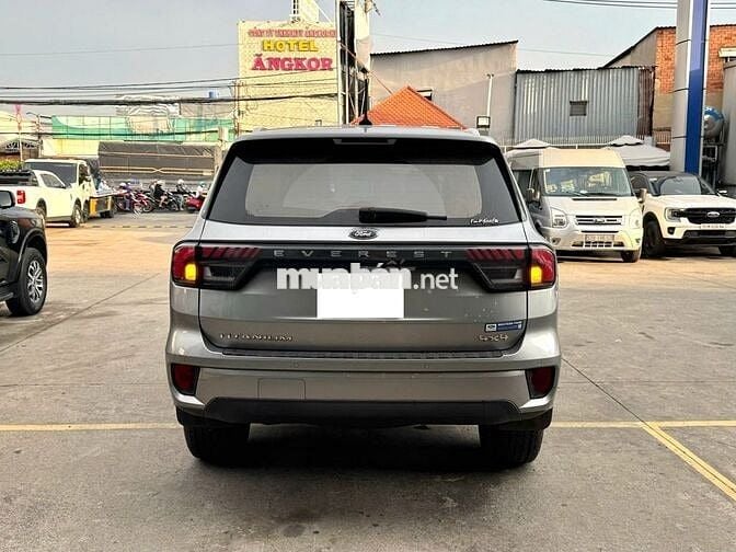 Chính Hãng Bán Everest Titanium 4x4 2023 - Xe Đẹp