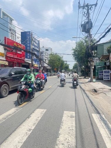 Bán nhà MẶT TIỀN CÓ THANG MÁY NGANG 6m Nguyễn Văn Khối, 5lầu, gúa rẻ