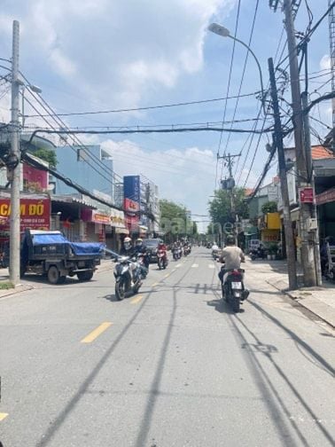 Bán nhà MẶT TIỀN CÓ THANG MÁY NGANG 6m Nguyễn Văn Khối, 5lầu, gúa rẻ