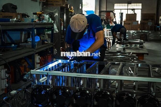 Kỹ Thuật Viên Cơ Khí