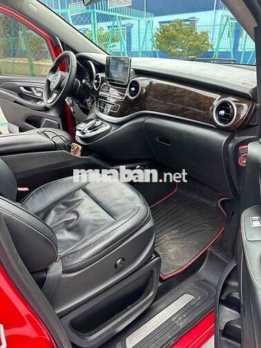 Mercedes-Benz V-Class 7 chỗ như mới 1 chủ mua mới