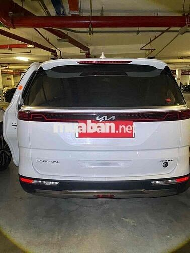 Kia Carnival Premium 7 chỗ Xăng 41761 km Trắng