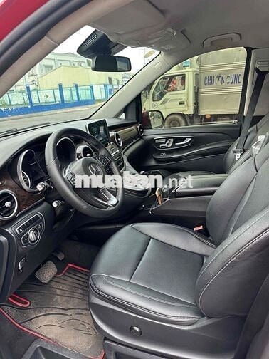 Mercedes-Benz V-Class 7 chỗ như mới 1 chủ mua mới