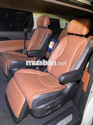 Kia Carnival Premium 7 chỗ Xăng 41761 km Trắng