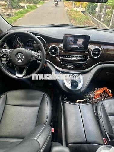 Mercedes-Benz V-Class 7 chỗ như mới 1 chủ mua mới