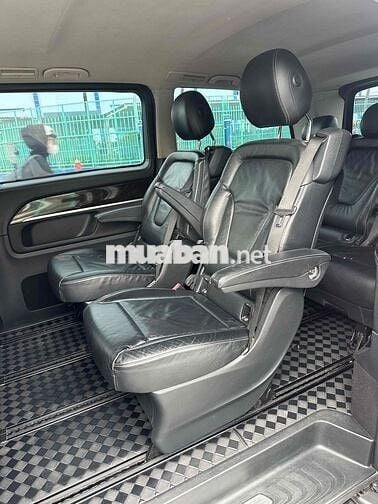 Mercedes-Benz V-Class 7 chỗ như mới 1 chủ mua mới