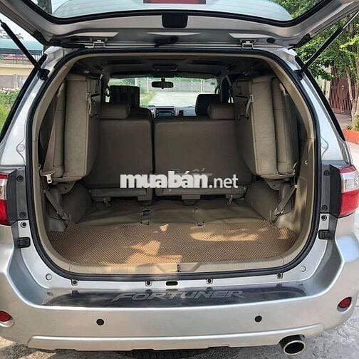 Toyota Fortuner 2011 số tự động máy xăng 2 cầu