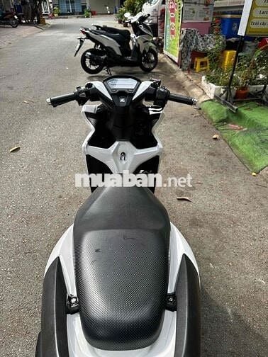 Honda Vario 150 Trắng Zin 65-B2 392.75