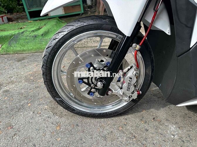 Honda Vario 150 Trắng Zin 65-B2 392.75